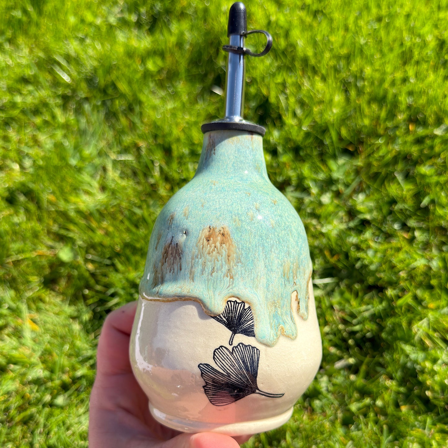 Ginkgo Oil Pourer