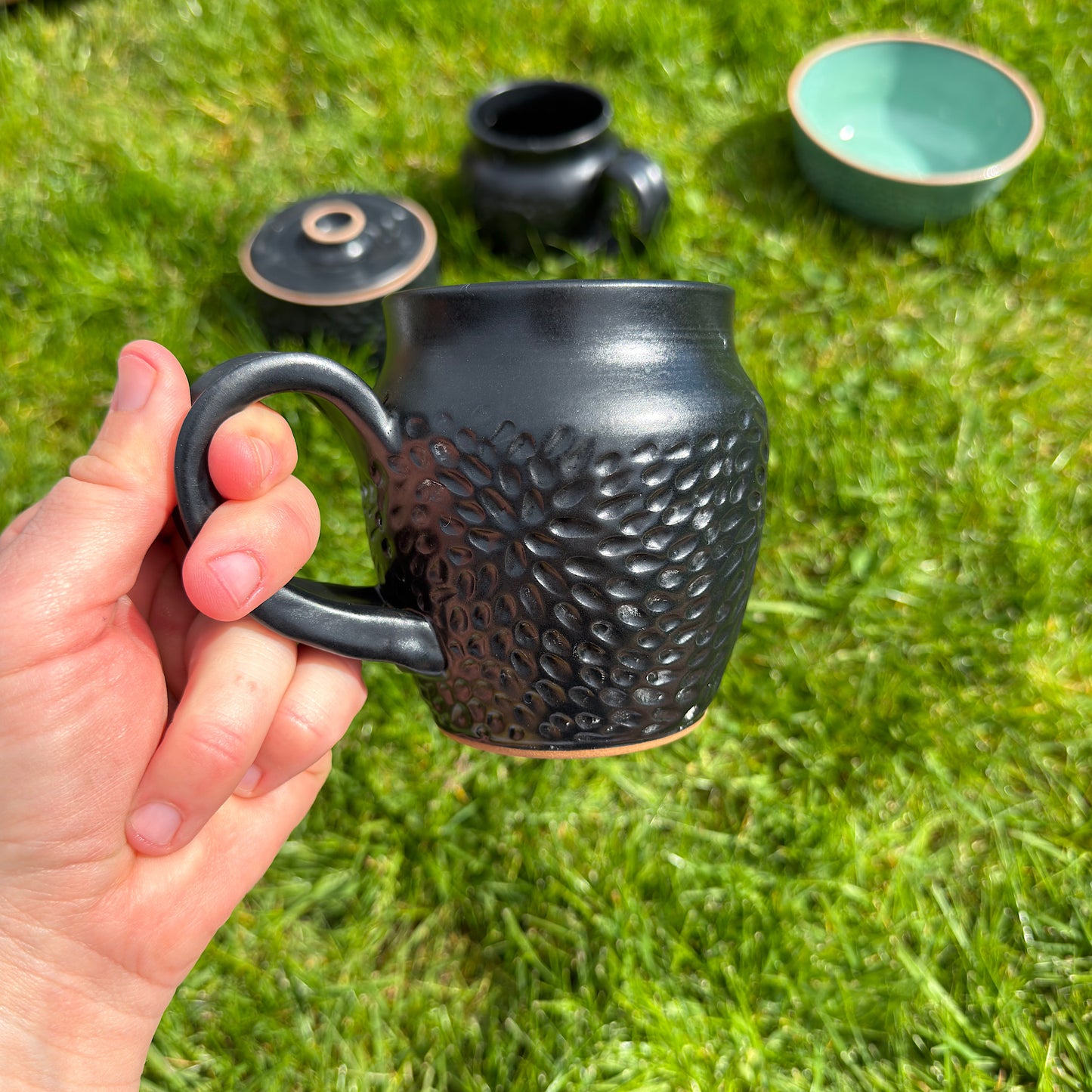 Textured matte mug
