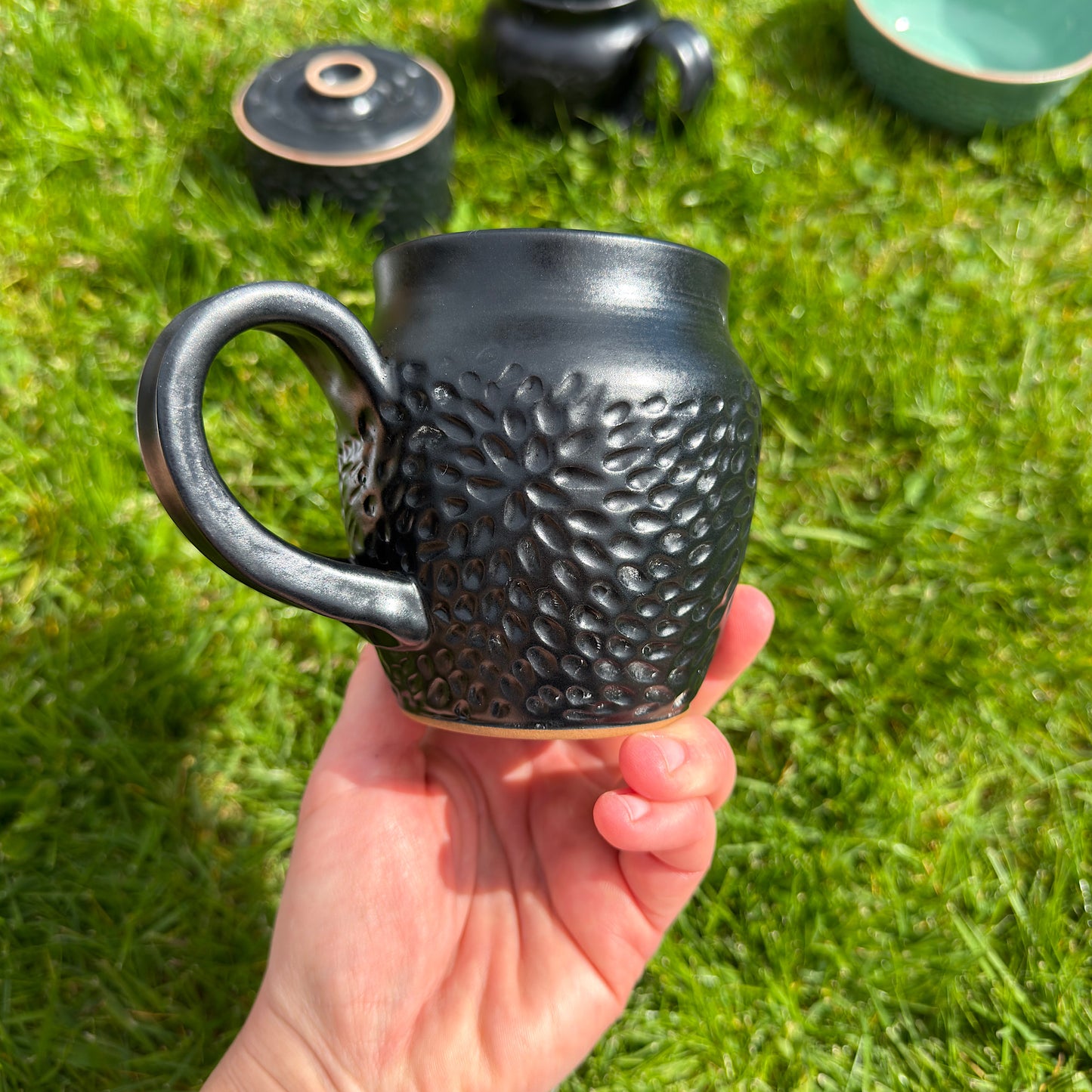 Textured matte mug